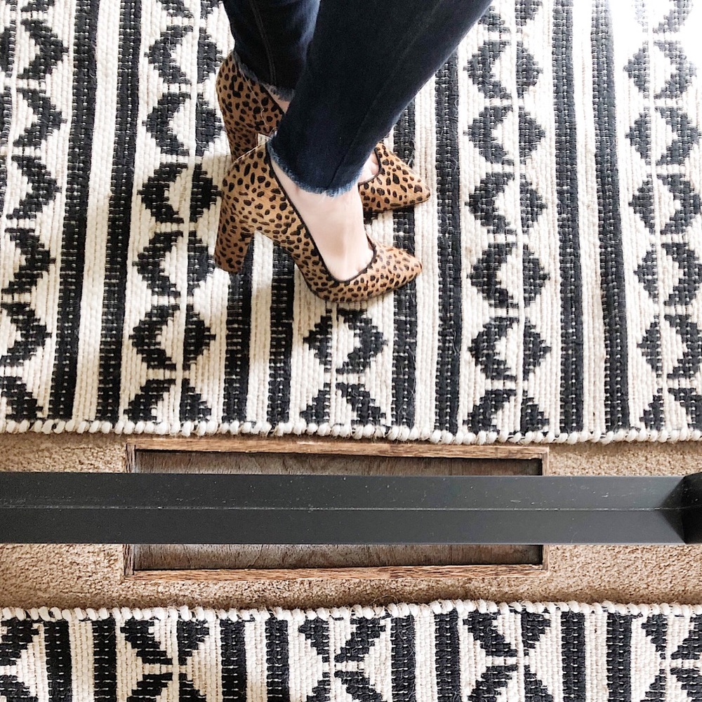 DUO Leopard Block Heel Pumps - Picture 3 of 6
